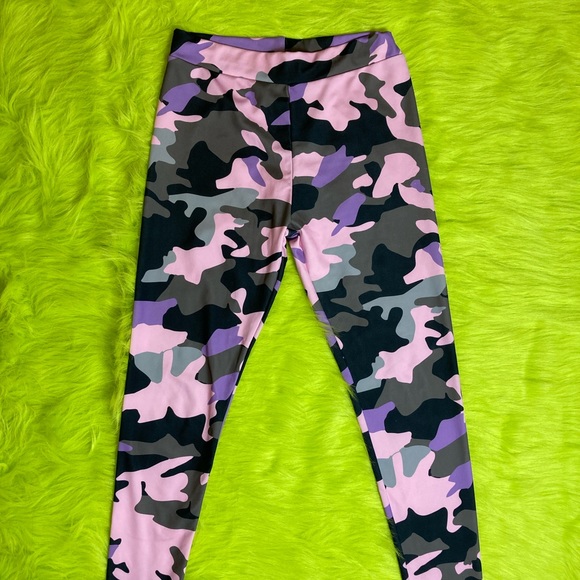 PINK CAMO LEGGINGS - Picture 3 of 7
